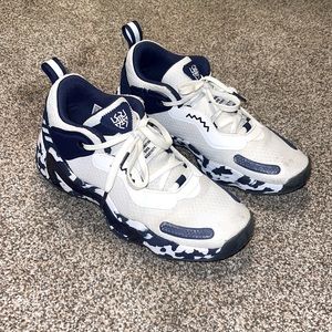 D.O.N issue 3 basketball shoes